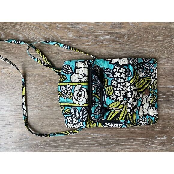 Vera Bradley Floral Wallet Crosbody - Picture 5 of 8